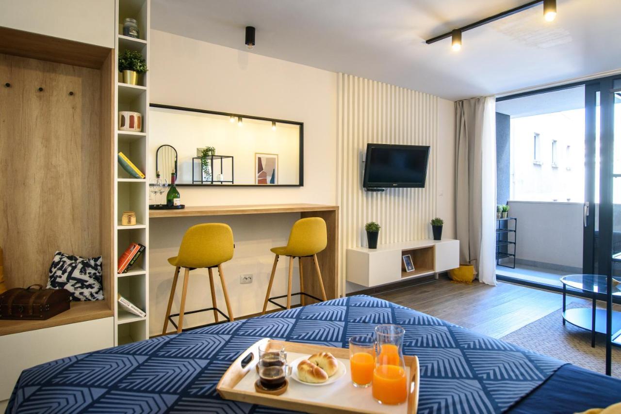 M&P- Lovely 1-Bedroom Condo With Free Parking Dubrovnik Exterior photo